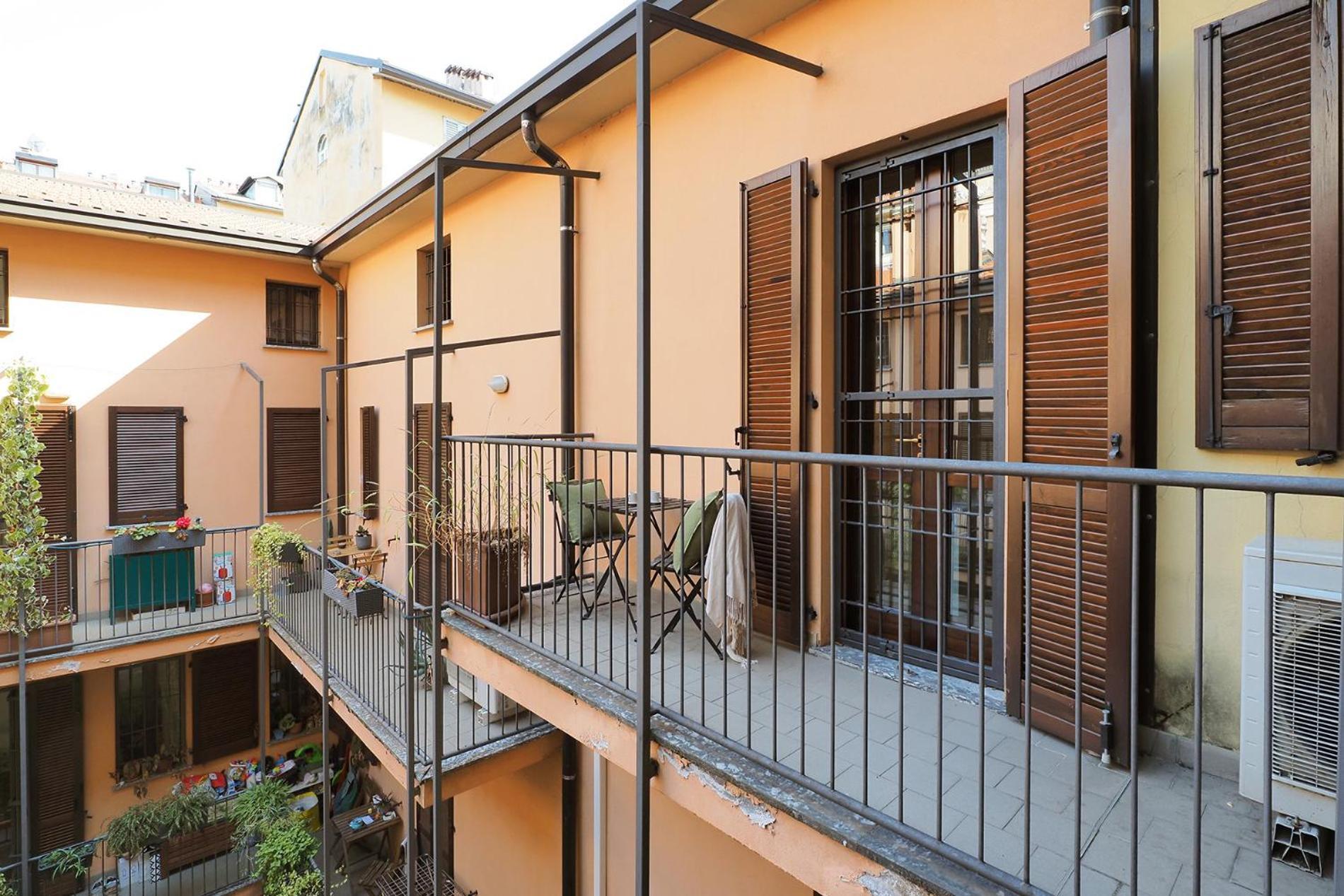 Silent & Charming In Lovely Conca Del Naviglio * Milan